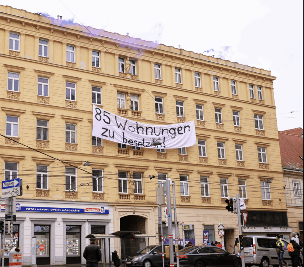 Proteste gegen die schlechte Behandlung von Mietern im ehemaligen Hotel National