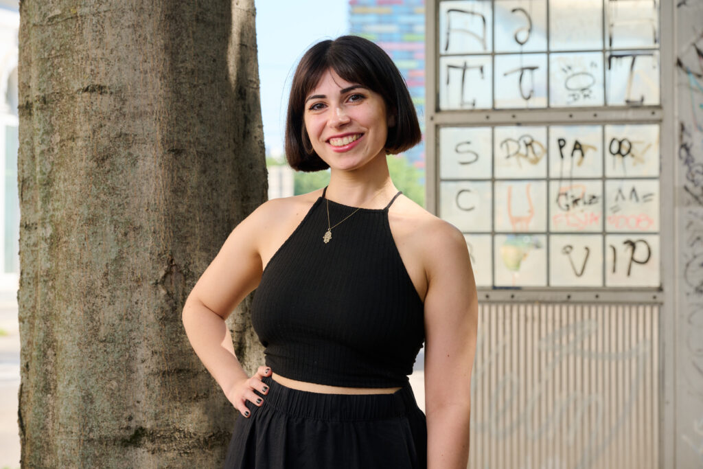 Elif Ülker, Lehrerin am Gymnasium am Augarten in der Brigittenau