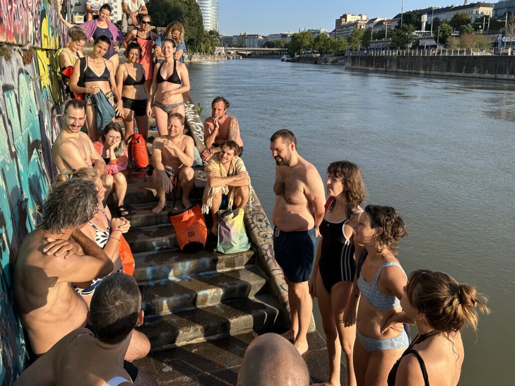 Mitglieder des Schwimmvereins Donaukanal 