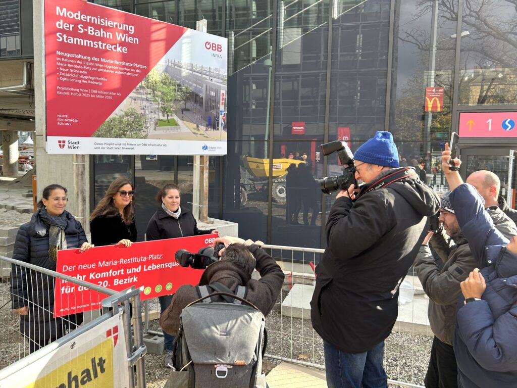 Fototermin mit Ulli Sima bei der Station Handelskai