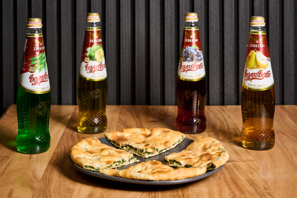 Eine georgische Speise namens Khlovana in Gios Bäckerei.