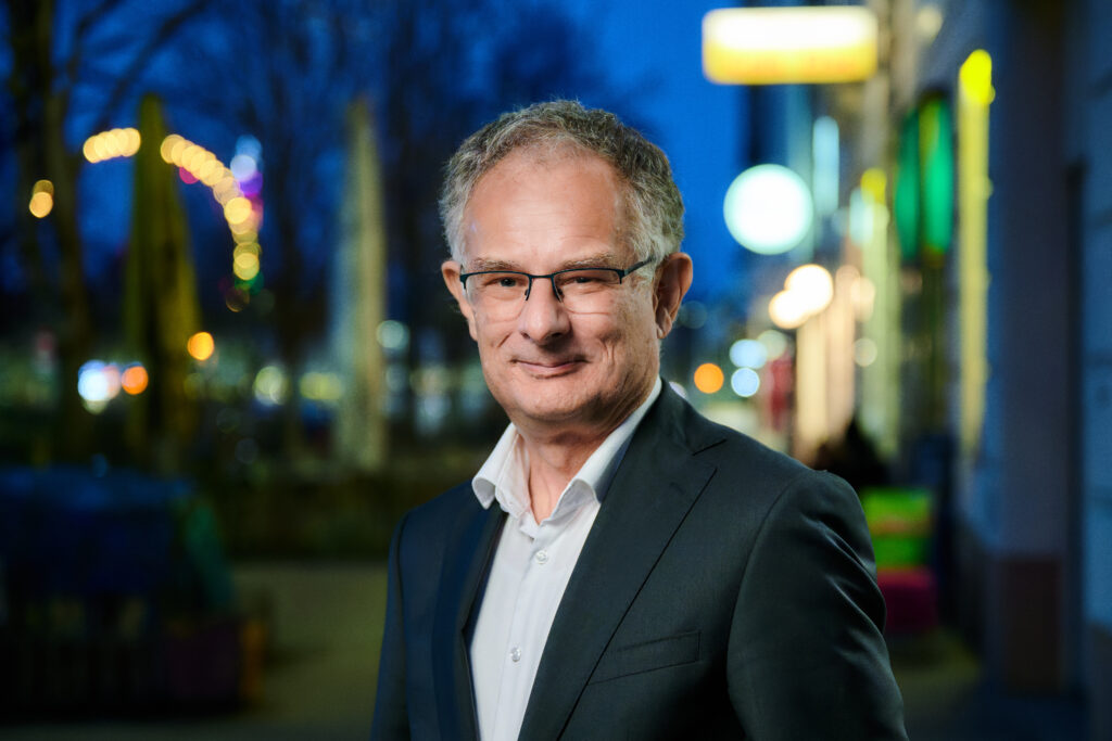 Finanzminister Markus Marterbauer in der Leopoldstadt